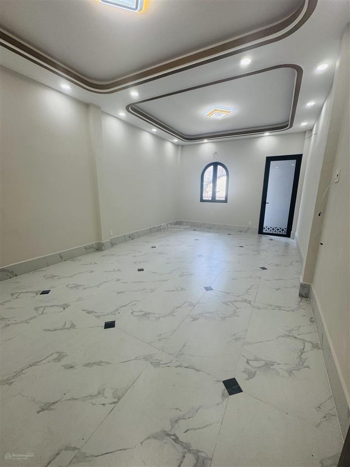 Hậu giang  mai xuân thưởng  4 tầng  50m2  giá 6tỷ6 tl