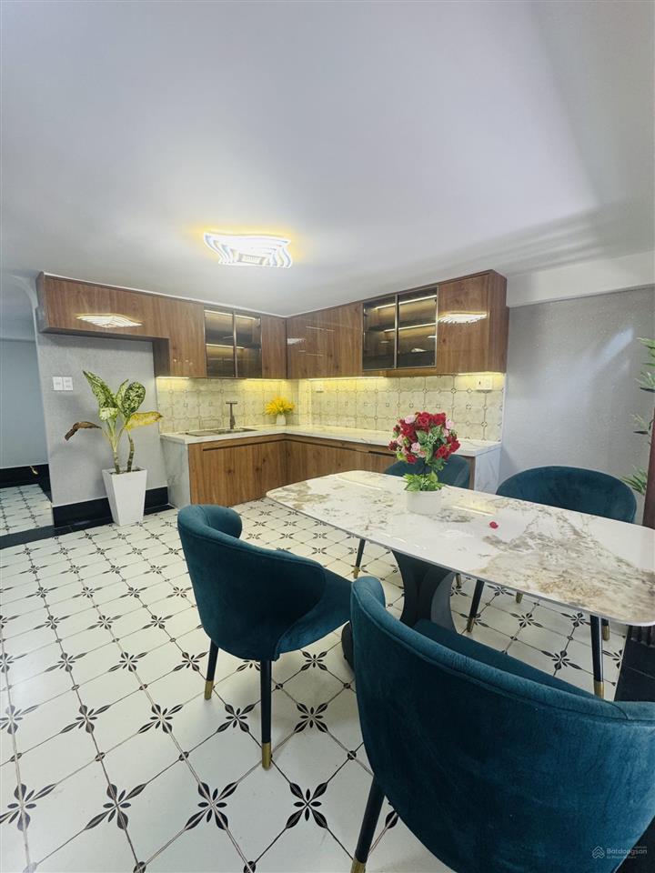 Hậu giang  mai xuân thưởng  4 tầng  50m2  giá 6tỷ6 tl