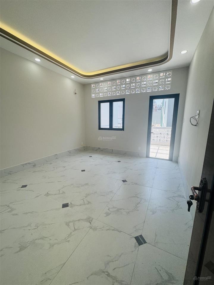 Hậu giang  mai xuân thưởng  4 tầng  50m2  giá 6tỷ6 tl