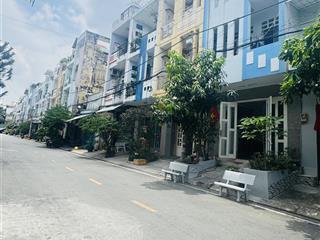 Kdc lý chiêu hoàng  bình phú  view công viên  4 tầng  giá 7t99 tl