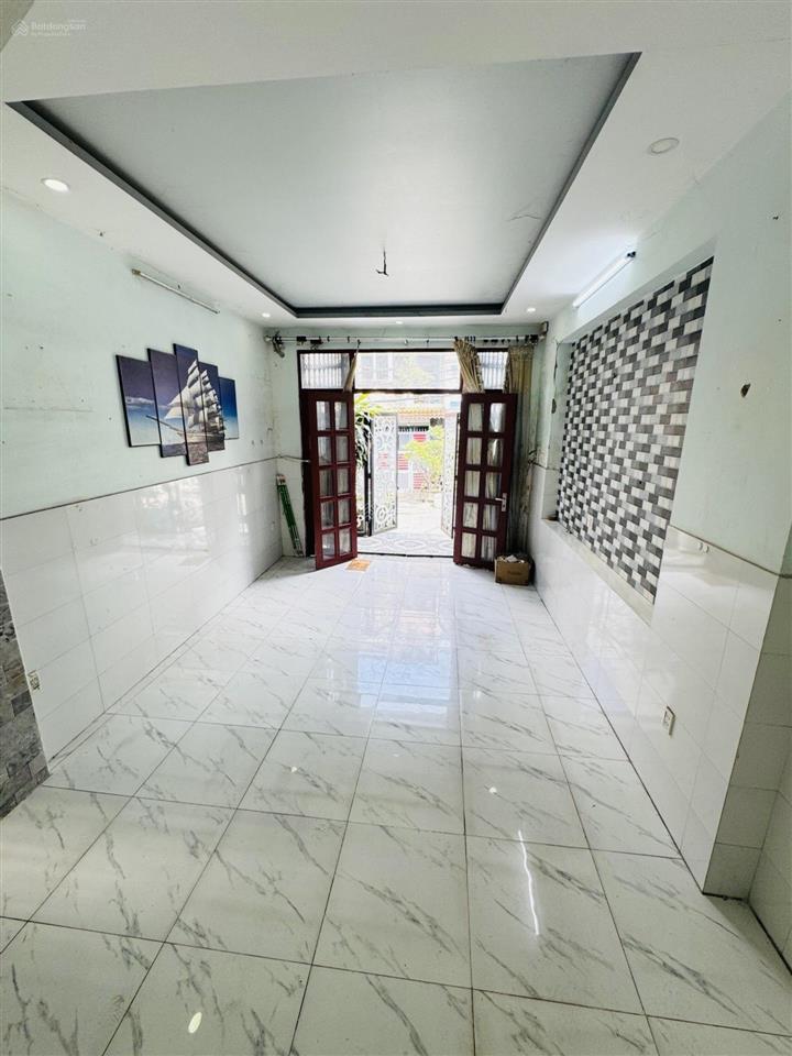 Kdc lý chiêu hoàng  đường nhựa 8m  64m2  2 tầng  giá vừa nhỉnh 6t nhẹ tl tốt