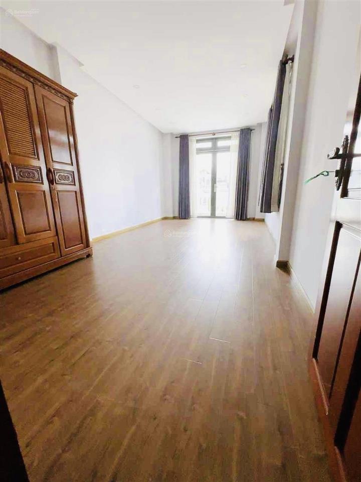 Mặt tiền 5 tầng kinh doanh đỉnh  lý chiêu hoàng q6  có lề 3m tiện buôn bán  giá 13 tỷ tl