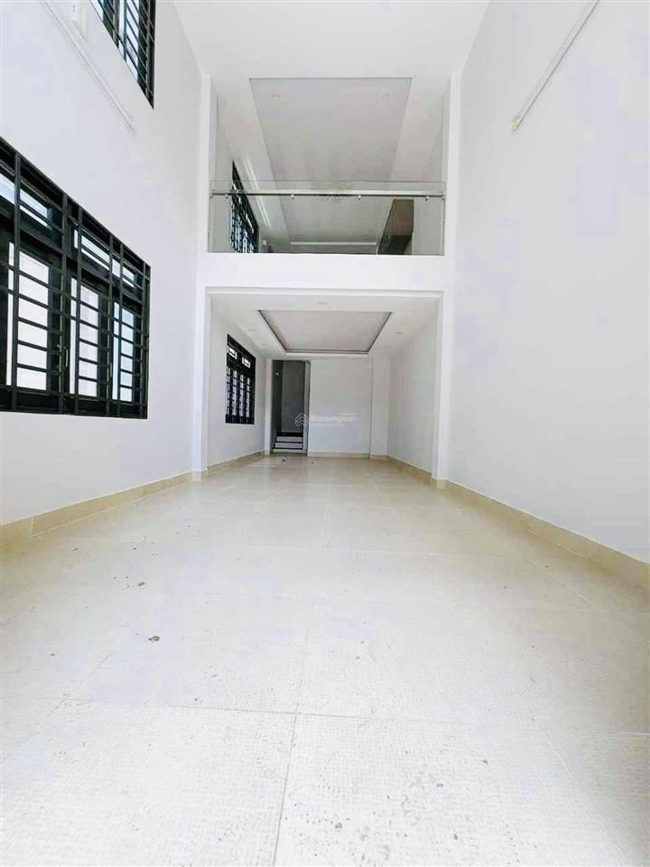 Mặt tiền 5 tầng kinh doanh đỉnh  lý chiêu hoàng q6  có lề 3m tiện buôn bán  giá 13 tỷ tl