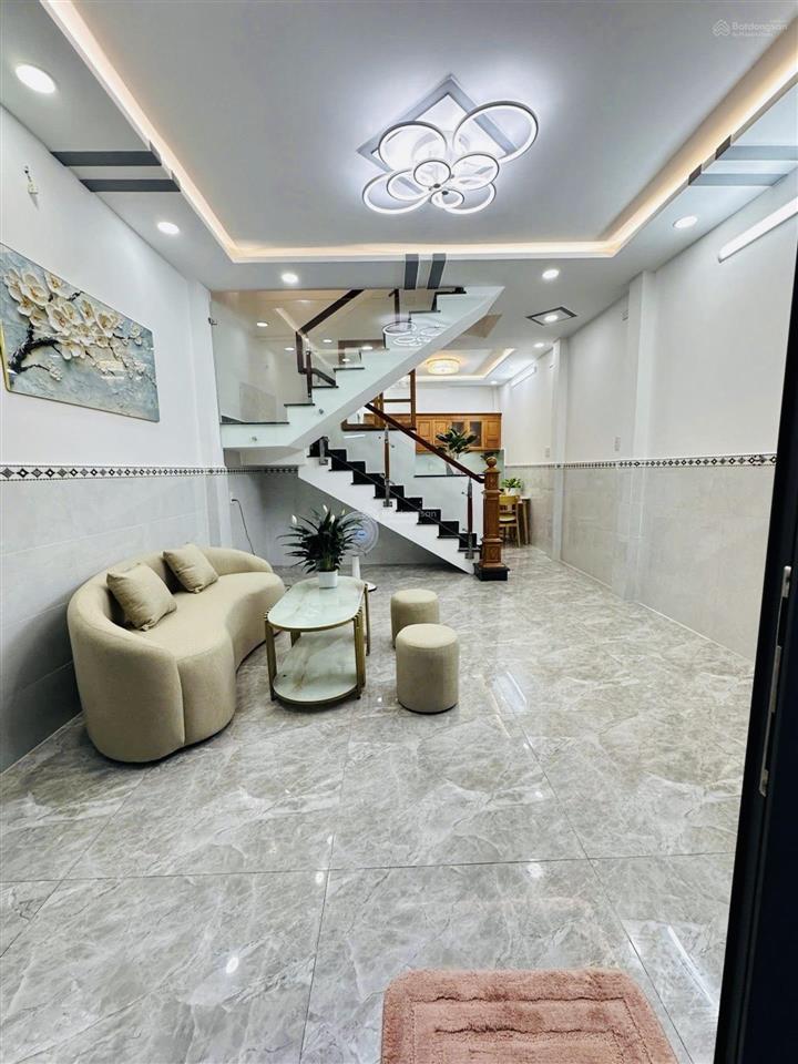 Nhà đẹp đường số 14 lê văn quới  sát mặt tiền  40m2  giá vừa nhỉnh 4t tl