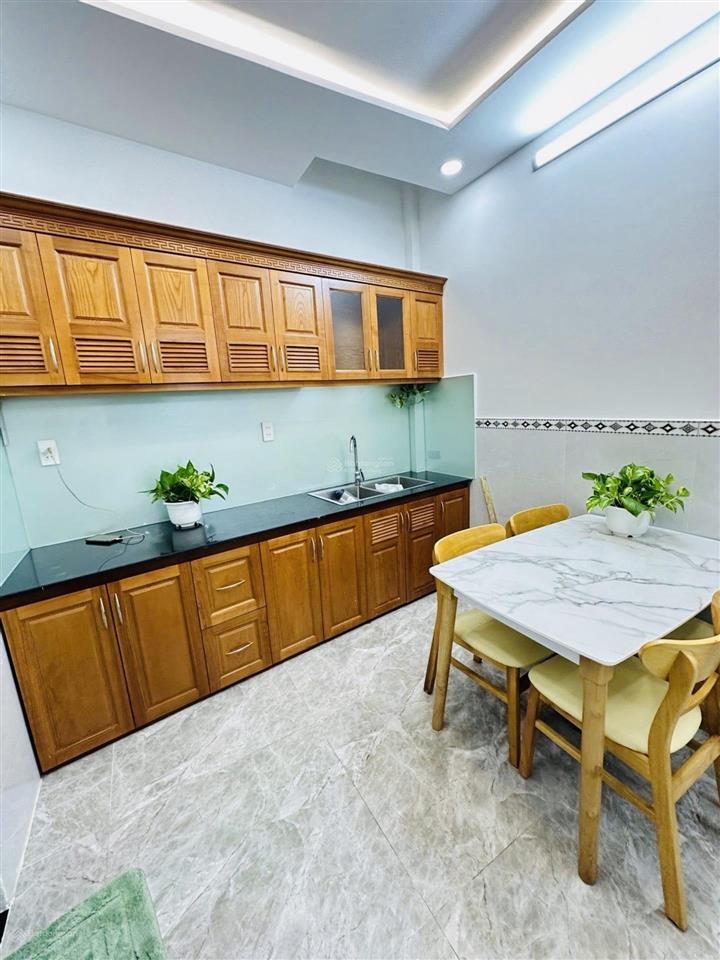 Nhà đẹp đường số 14 lê văn quới  sát mặt tiền  40m2  giá vừa nhỉnh 4t tl