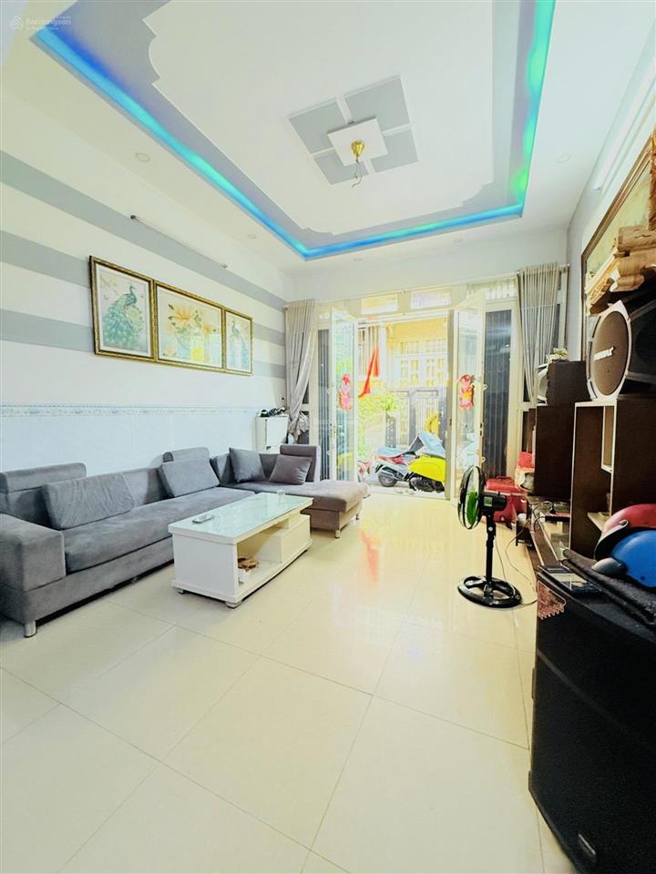 Trương đình hội q8  giáp quận 6  4 tầng  4pn  ko lộ giới  giá 5t2 tl