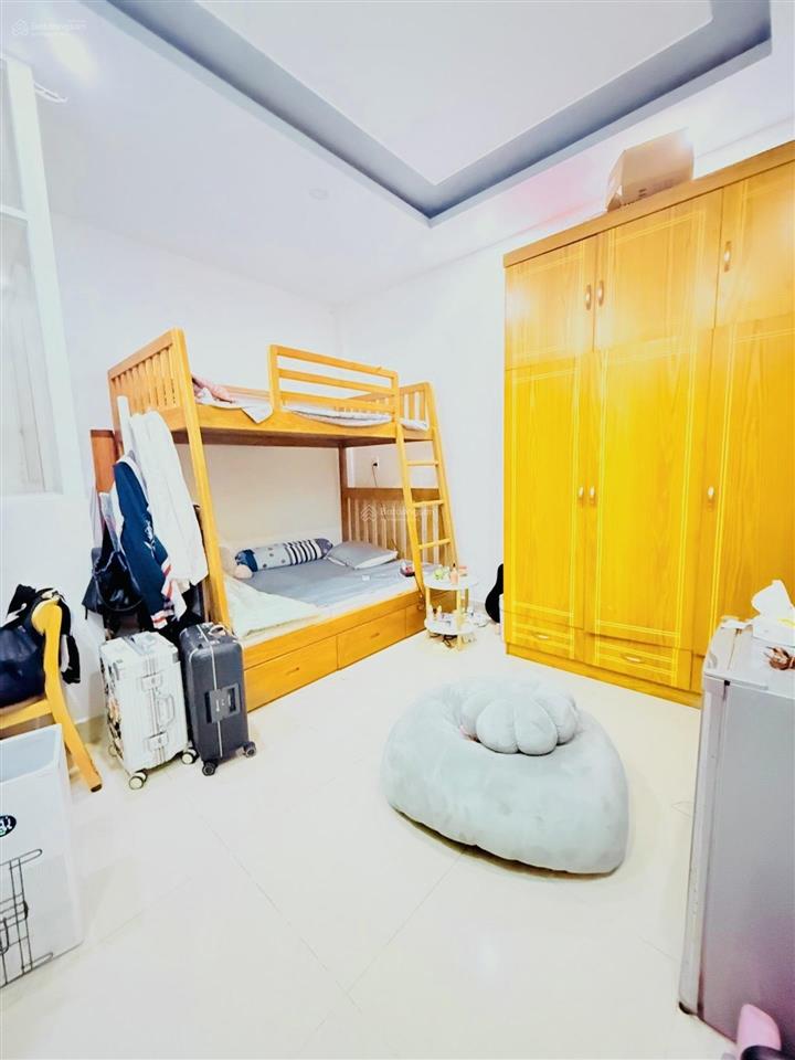Trương đình hội q8  giáp quận 6  4 tầng  4pn  ko lộ giới  giá 5t2 tl