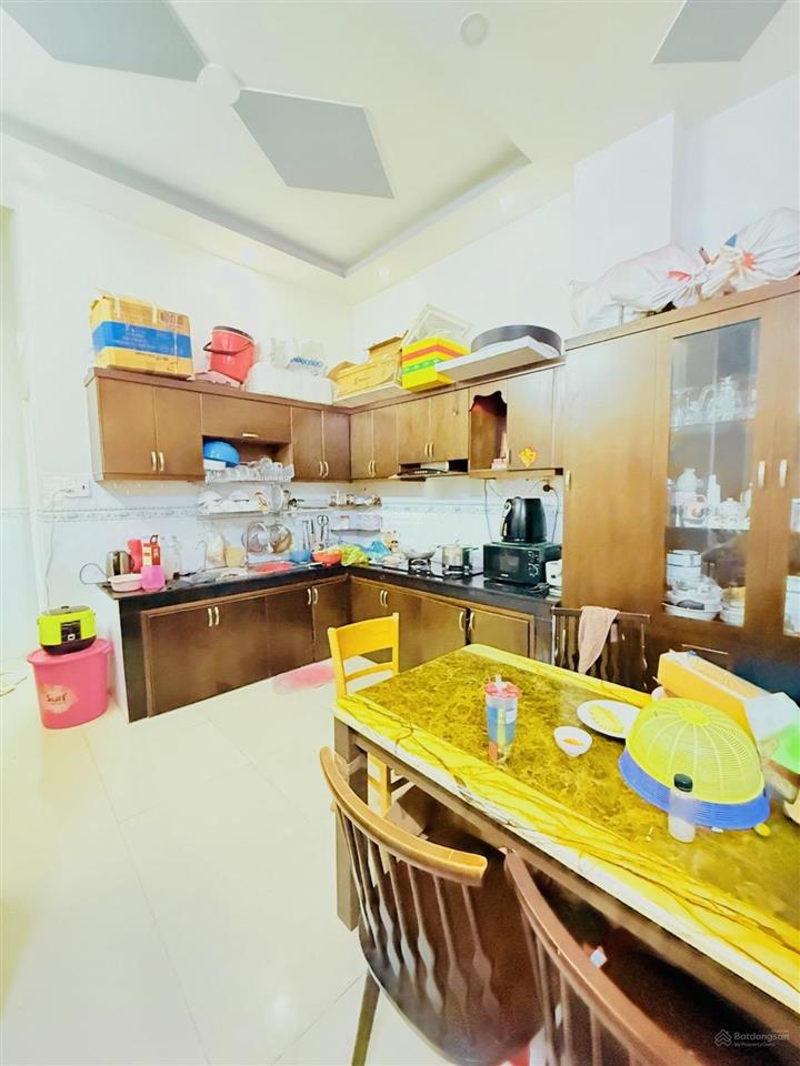 Trương đình hội q8  giáp quận 6  4 tầng  4pn  ko lộ giới  giá 5t2 tl