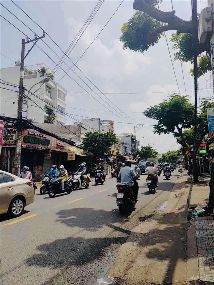 Mặt tiền giá tốt  tỉnh lộ 10  cách q6 chỉ 700m  6 tầng  có thang máy  giá nhỉnh 17t