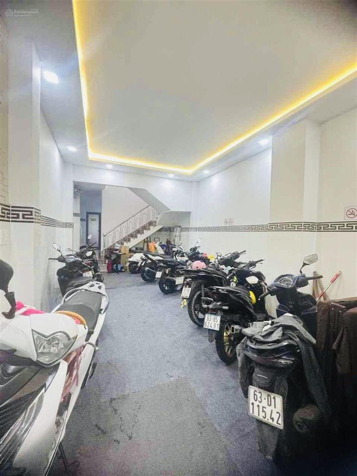 Mặt tiền giá tốt  tỉnh lộ 10  cách q6 chỉ 700m  6 tầng  có thang máy  giá nhỉnh 17t