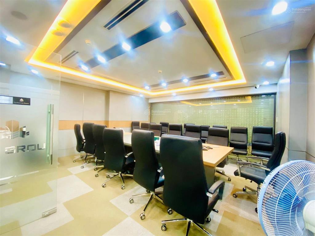 Toà nhà mặt phố, mặt hồ trung tâm thanh xuân, 9 tầng, mt 6m, sổ vuông vắn, giá sale off