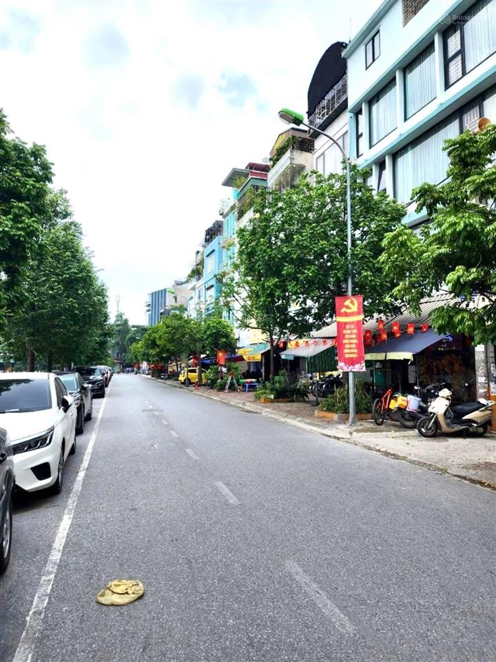 Toà nhà mặt phố, mặt hồ trung tâm thanh xuân, 9 tầng, mt 6m, sổ vuông vắn, giá sale off