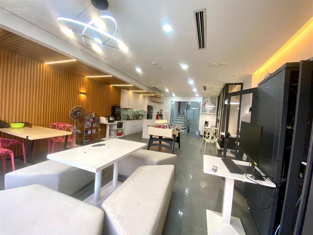 Toà nhà mặt phố, mặt hồ trung tâm thanh xuân, 9 tầng, mt 6m, sổ vuông vắn, giá sale off