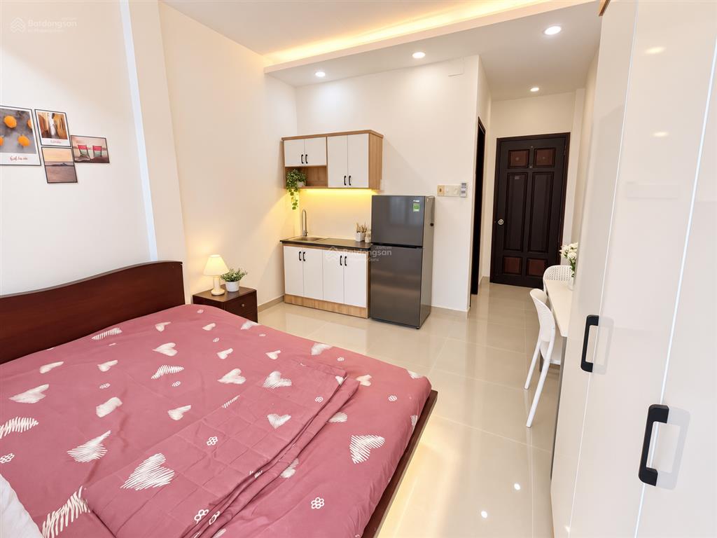 Phòng 35m2 ban công full nội thất ngay đường hoàng hoa thám gần chợ bà chiểu, quận 1, quận 3