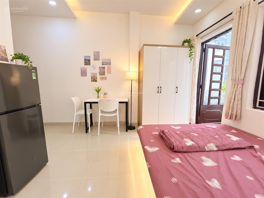 Phòng 35m2 ban công full nội thất ngay đường hoàng hoa thám gần chợ bà chiểu, quận 1, quận 3