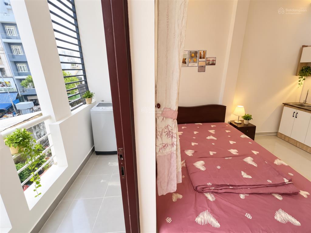 Phòng 35m2 ban công full nội thất ngay đường hoàng hoa thám gần chợ bà chiểu, quận 1, quận 3