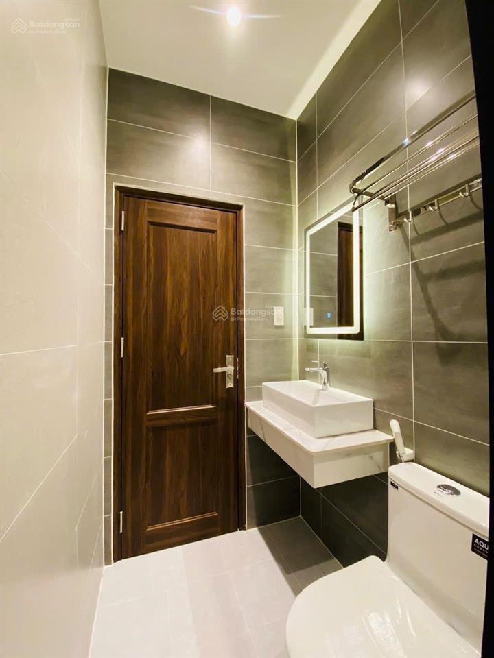 Phòng 45m2 ban công full nội thất ngay trần bình trọng gần chợ bà chiểu, quận 1, quận 3