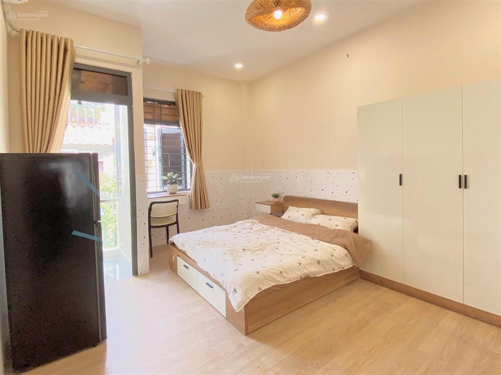 Phòng 40m2 ban công full nội thất ngay xô viết nghệ tĩnh gần hàng xanh, quận 1, quận 3