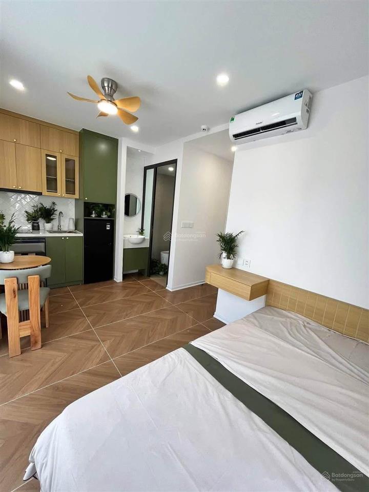 Phòng 40m2 ban công full nội thất ngay nơ trang long gần chợ bà chiểu, quận 1, quận 3