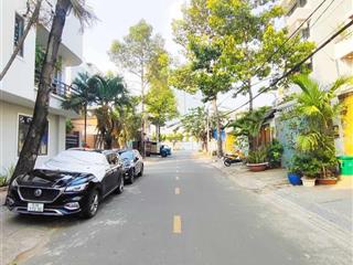 Hiếm! nhà 3 tầng 100m2 ôtô ngủ trong nhà sát lê văn việt, đh gtvt 6,5 tỷ