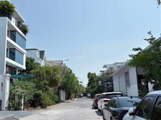 Linh đông, thủ đức. sát phạm văn đồng. 3 tầng 70m2 chỉ 5,x tỷ