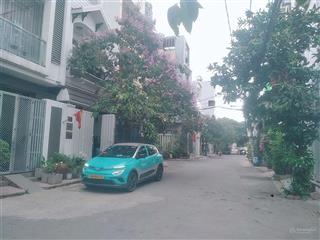 Giảm sốc 1 tỷ chỉ còn 6,x tỷ nhà 2 tầng 140m2 hxh 6m hoàng hữu nam, gần lê văn việt q9