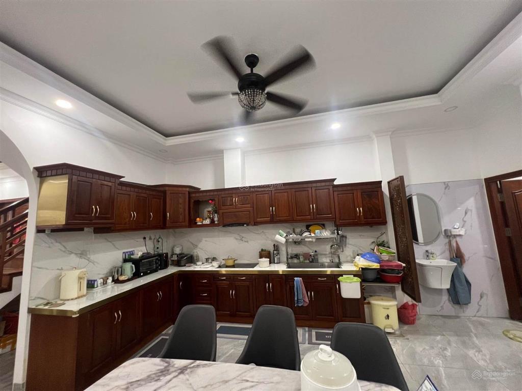 Chỉ 6,x tỷ  ôtô đỗ cửa  3 tầng ngay đỗ xuân hợp q9