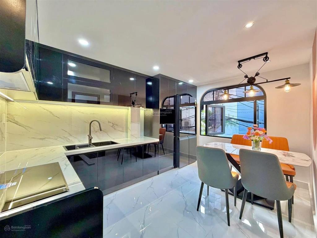 Bán nhà đỗ xuân hợp, phước long b, q9 3 tầng hxh dòng tiền 30tr/tháng nhỉnh 6 tỷ
