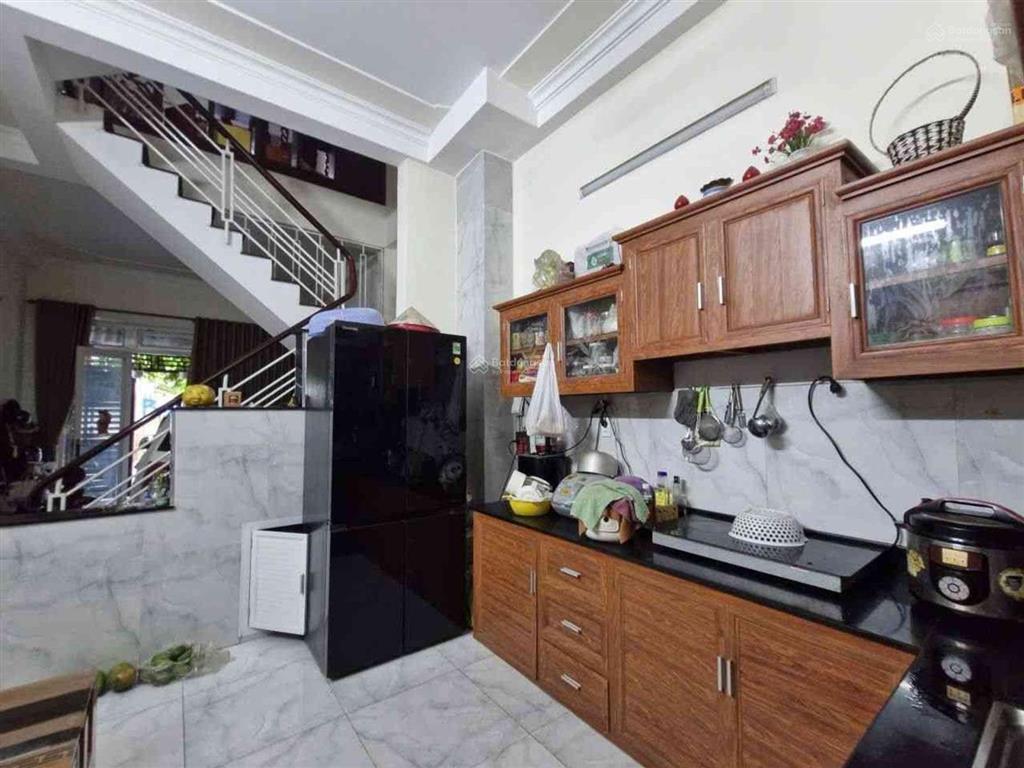 Nhà đẹp hiệp bình  kdc hồng long, gần vạn phúc city hxh 8m  3 tầng btct  100m2  chỉ 8,x tỷ