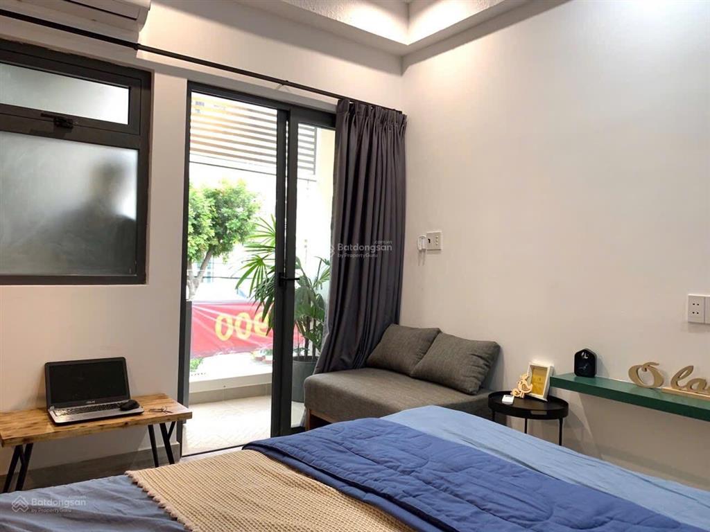 Cho thuê căn studio ban công tách bếp view thành phố, gần phú mỹ hưng