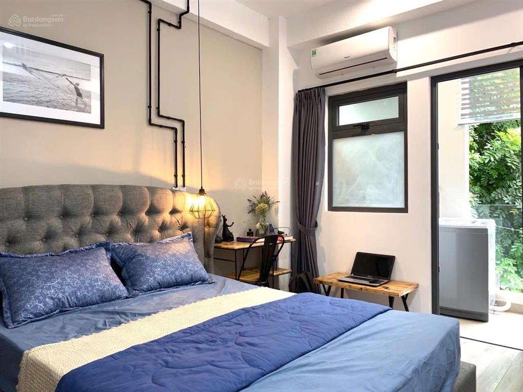 Cho thuê căn studio ban công tách bếp view thành phố, gần phú mỹ hưng