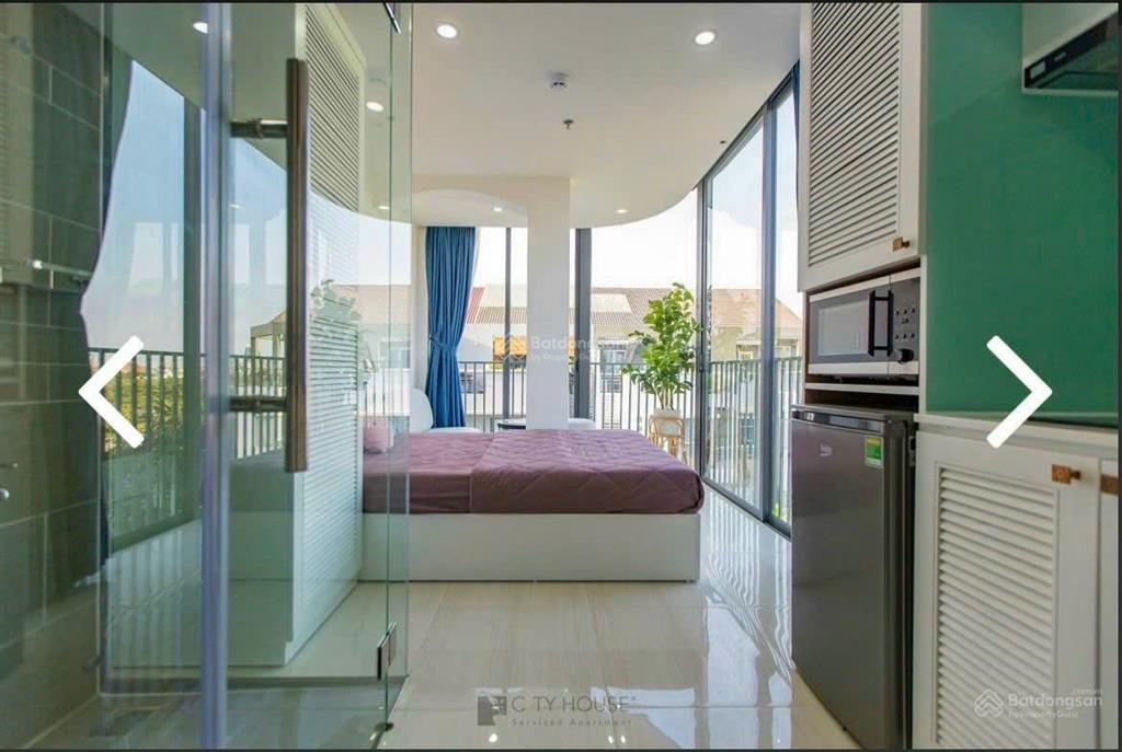 Studio bancon siêu xinh, gần phú mỹ hưng và các trường học quốc tế