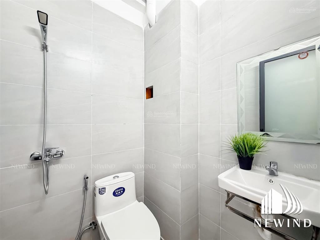 Studio bancon mới xây, giá hssv, gần đh ufm, kcx tân thuận và phú mỹ hưng