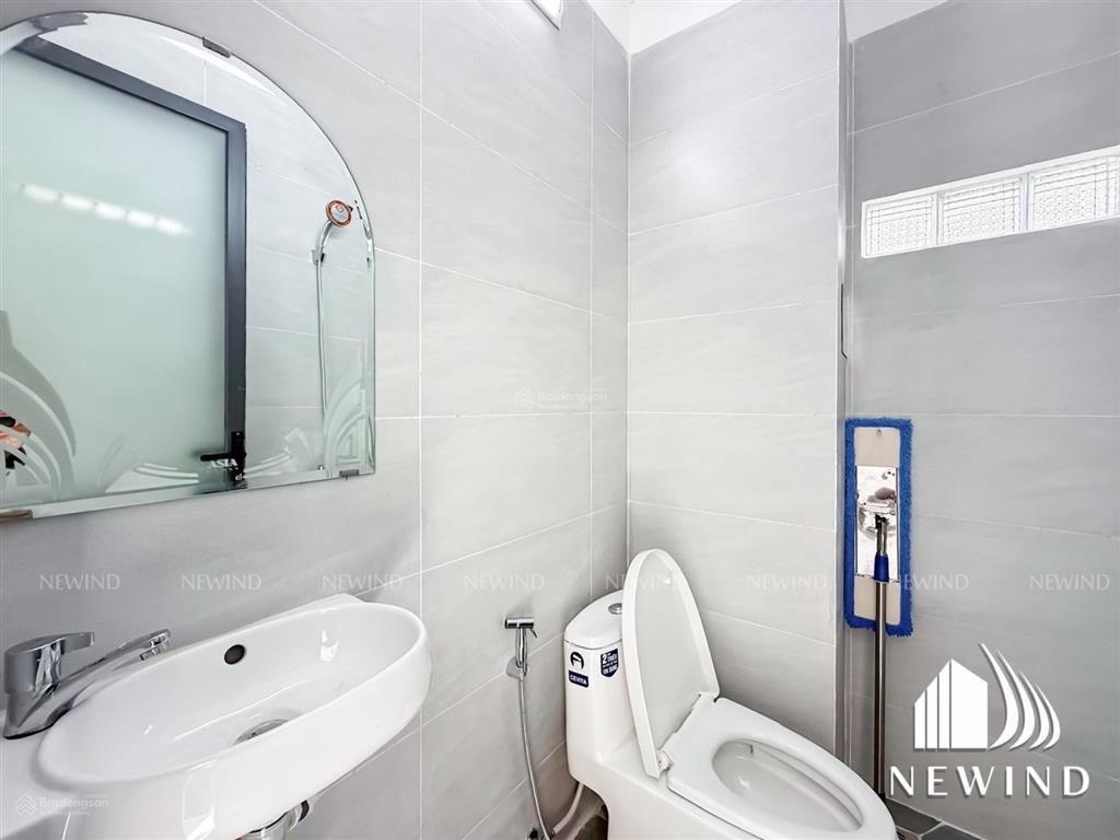 Studio bancon mới xây, giá hssv, gần đh ufm, kcx tân thuận và phú mỹ hưng