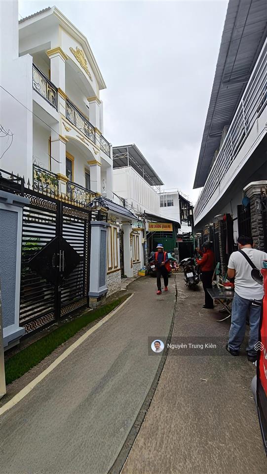 Bán nhà quận 7  villa phú thuận, 3 tầng mới hiện đại, ngang lớn 7m, giá chỉ 70tr/m2