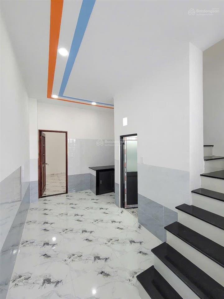 Cần bán gấp nhà 1 trệt+ 1 lầu giá 800 triệu