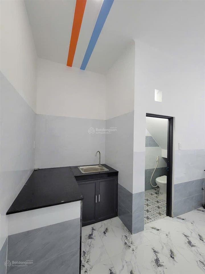 Cần bán gấp nhà 1 trệt+ 1 lầu giá 800 triệu