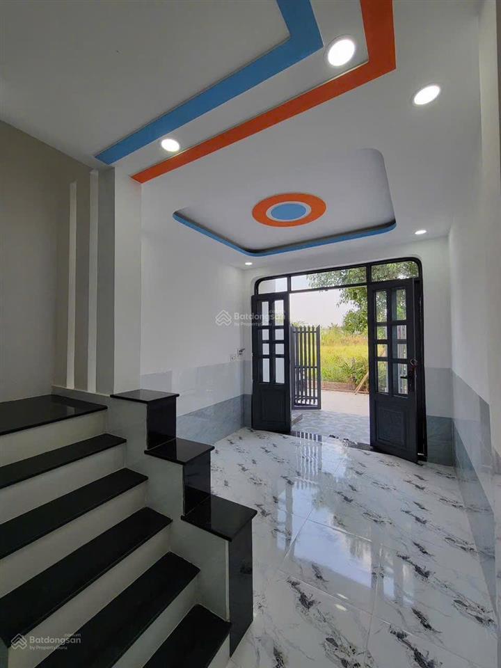 Cần bán gấp nhà 1 trệt+ 1 lầu giá 800 triệu