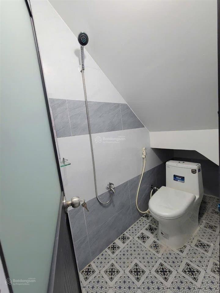 Cần bán gấp nhà 1 trệt+ 1 lầu giá 800 triệu