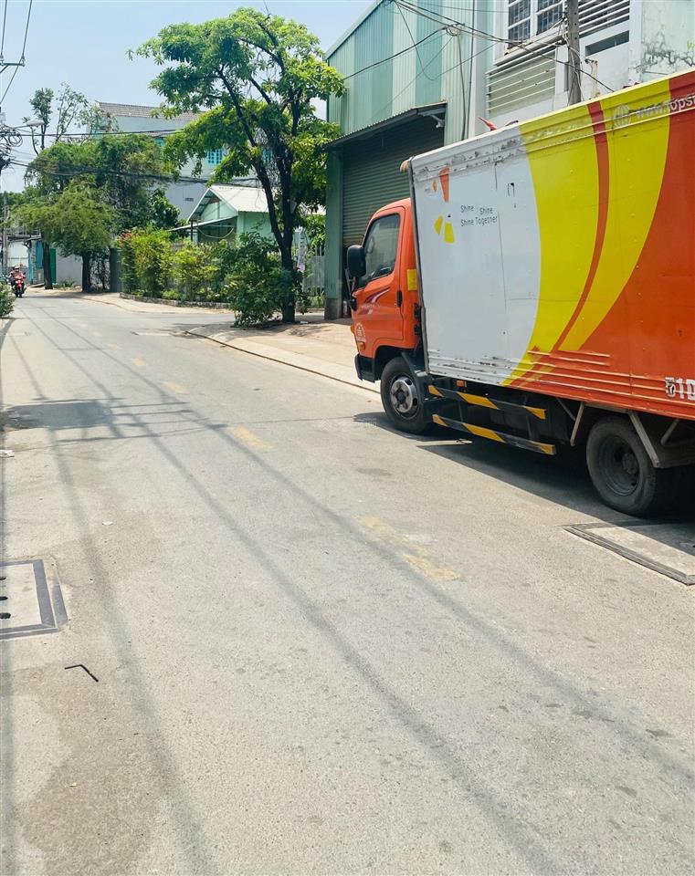 Lô đất linh đông thông phạm văn đồng đường trãi nhựa 5 m56m2 5 tỷ ( bớt lộc)
