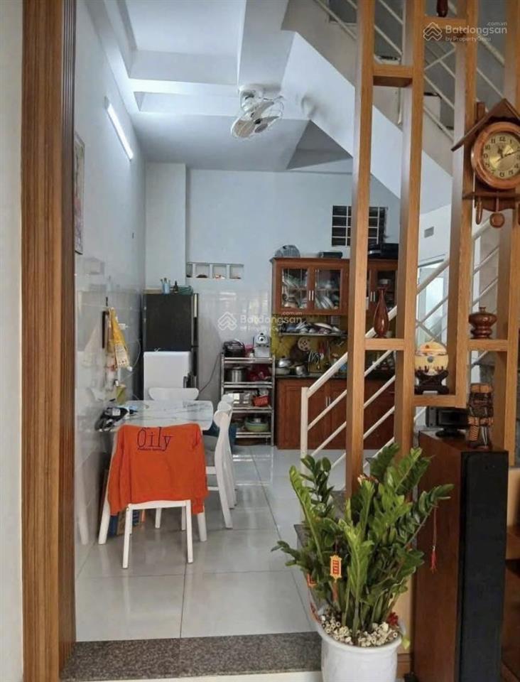 Nhà 4 tầng khu phân lô linh đông cách phạm văn đồng 1km 74m28.4 tỷ(tl).