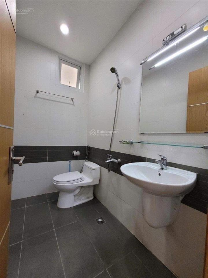 Cho thuê căn hộ 2pn 2wc him lam riverside