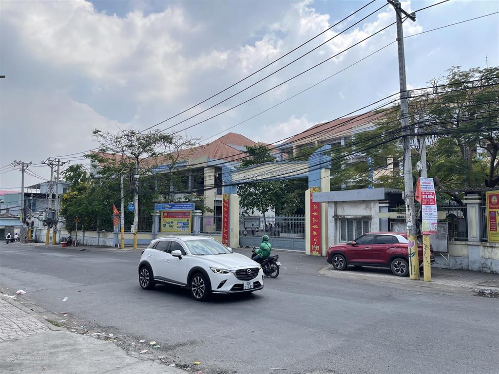 Cần bán nhanh căn nhà 3 tầng 145m2 hoàn công kdc chợ điều long bình,đồng nai. giá chỉ 4,99 tỷ