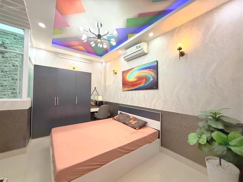 Bán gấp nhà riêng trường sa, p2, phú nhuận, dt 65m2, giá 4tỷ4, sổ hồng riêng chính chủ