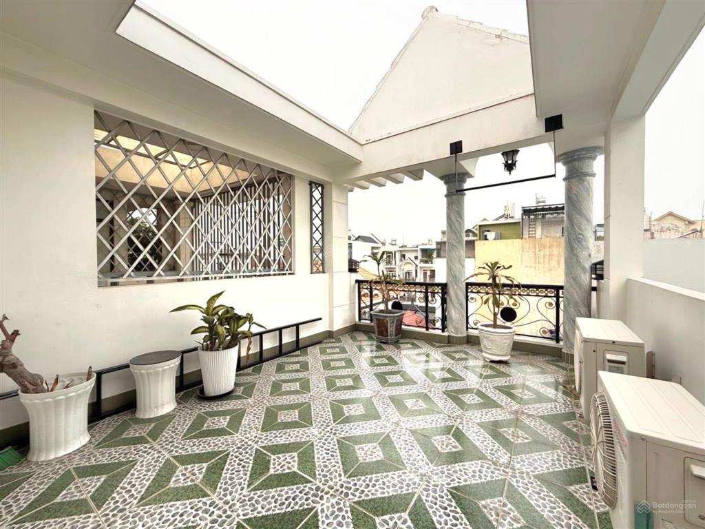 Bán gấp nhà riêng trường sa, p2, phú nhuận, dt 65m2, giá 4tỷ4, sổ hồng riêng chính chủ