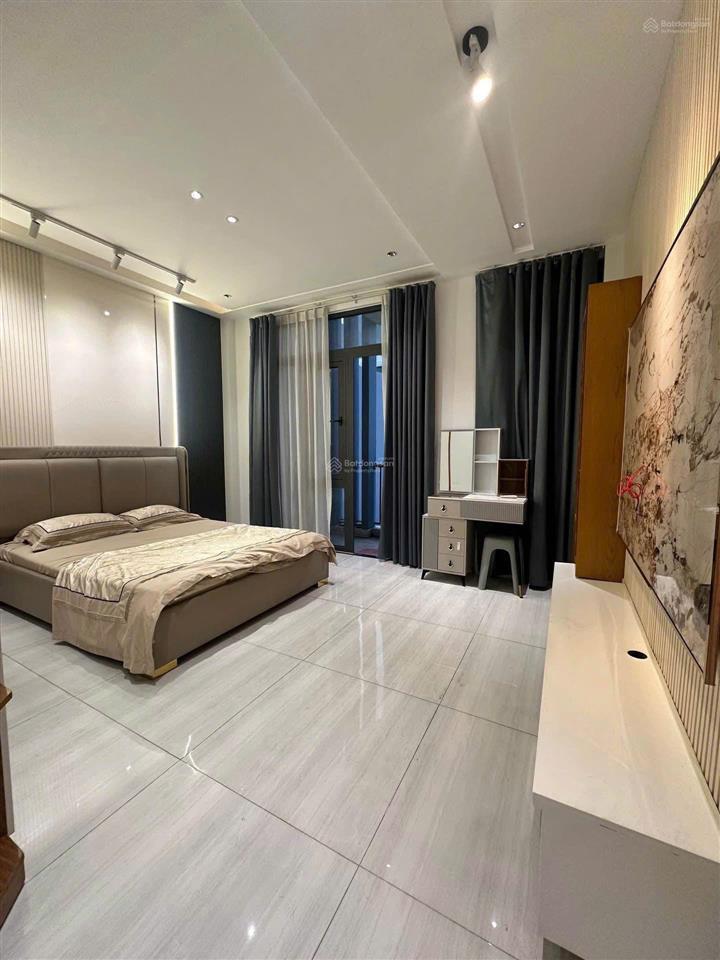 Nhà đẹp tại nguyễn xí, q.bình thạnh, giá 4tỷ9, dt 67m2, 3pn, 3wc, 1t1l