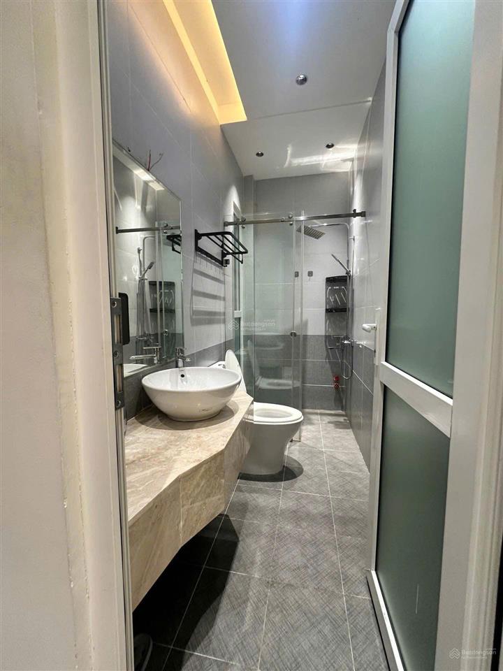 Nhà đẹp tại nguyễn xí, q.bình thạnh, giá 4tỷ9, dt 67m2, 3pn, 3wc, 1t1l