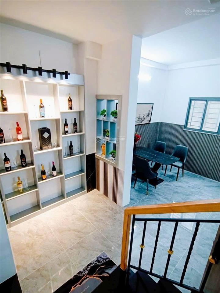 Gấp nhà xô viết nghệ tĩnh, p25, bình thạnh, 65m2, 3 tỷ 2, shr