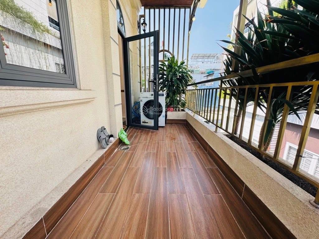 Gấp nhà đặng thùy trâm, p13, bình thạnh. 62m2, 2 tỷ 8 hẻm oto
