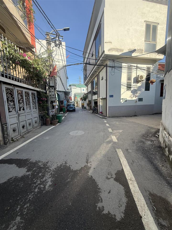 Bán nhà cấp 4 xuân la, 48 m2 mt 6 m, lô góc, ngõ thông, ô tô nhỏ chỉ 8.x tỷ, 0948 031 ***